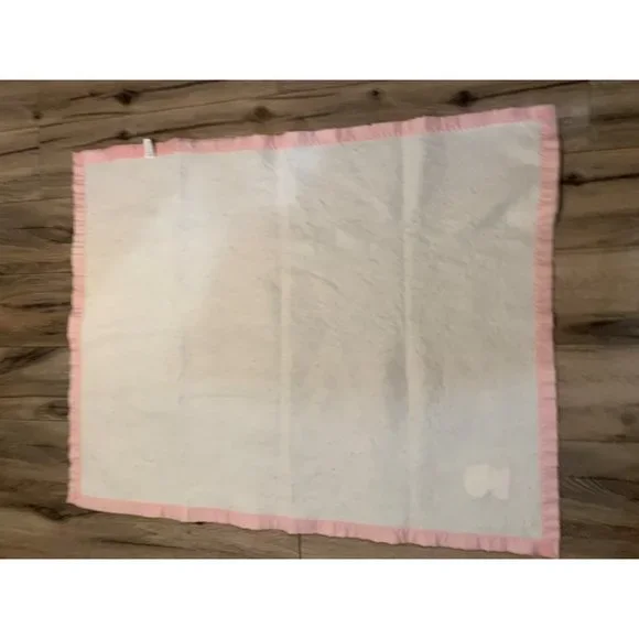 Vintage Baby Crib Blanket White Pink Satin Edge Bunny Embroidered Polyester USA